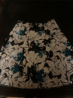 Agenda Floral A-Line Skirt in White, Black & Teal